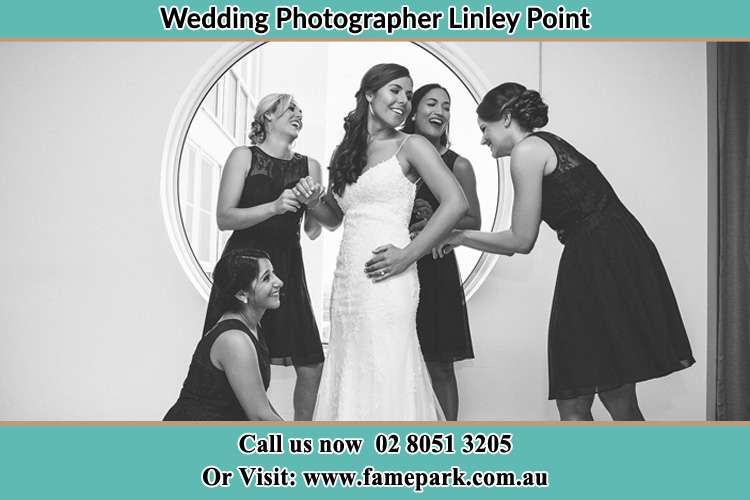 Photo of the Bride and the bridesmaids near the window Linley Point NSW 2066